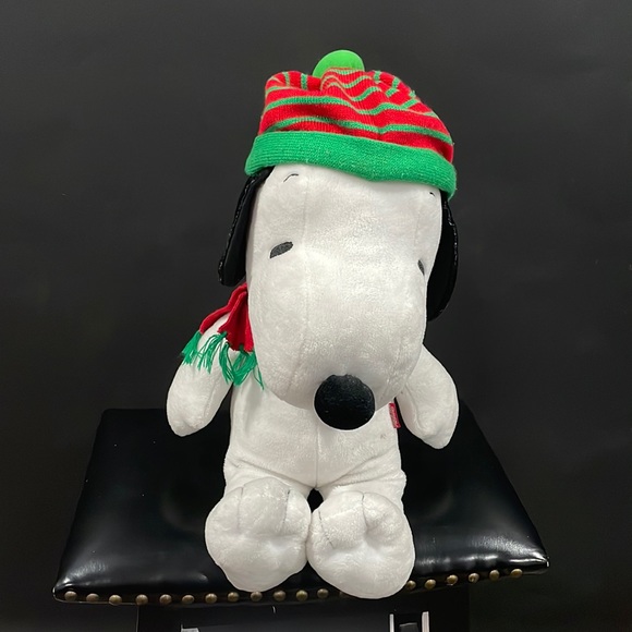 Peanuts Other - Christmas Snoopy plush doll